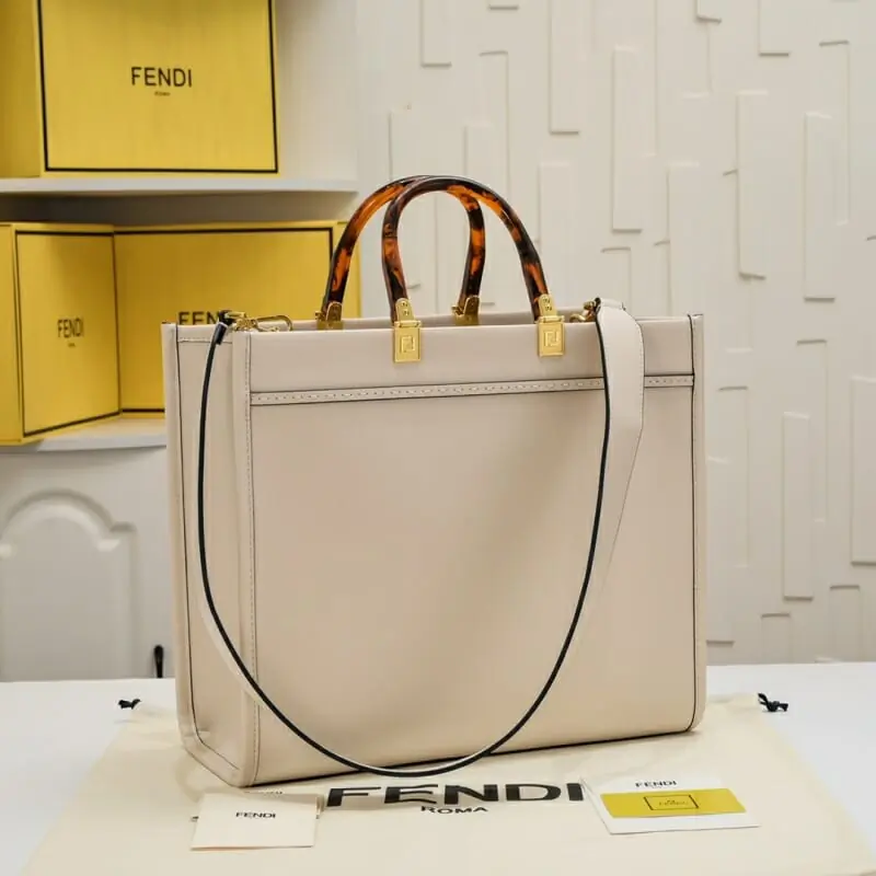 fendi aaa qualite tote-sac a main  pour femme s_11b53a72